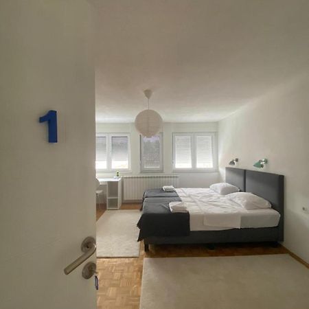 Hidden Gem Shared Apartment, Suite SJJ Exteriör bild